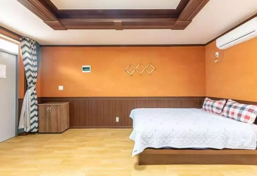 Inje Rainbow Pension