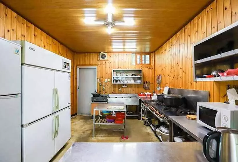 Jecheon Hosu Pension