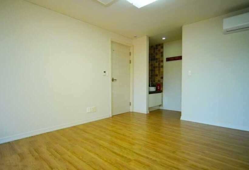 Jeonju Hosumaeul Dusilleene Pension