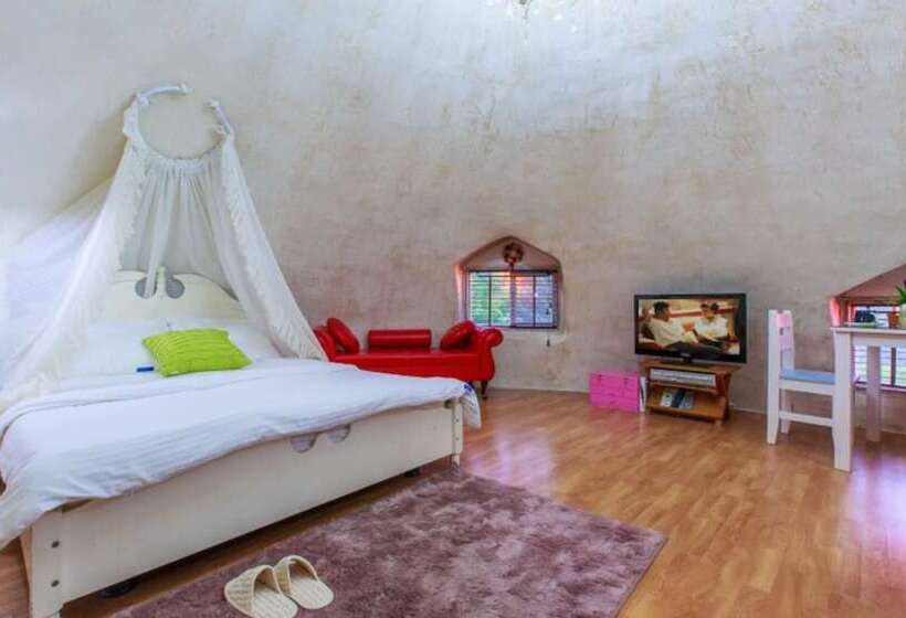 Jincheon Happy House Pension