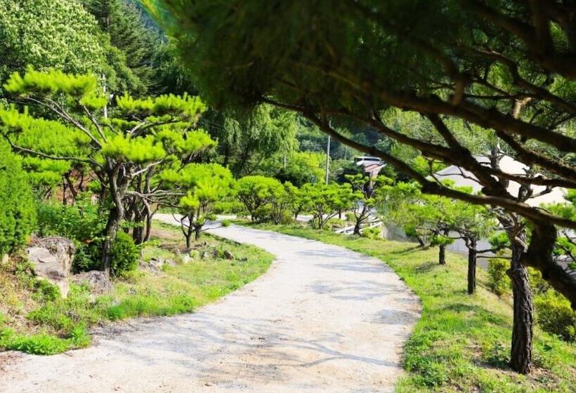 Namyangju Season Five Pension