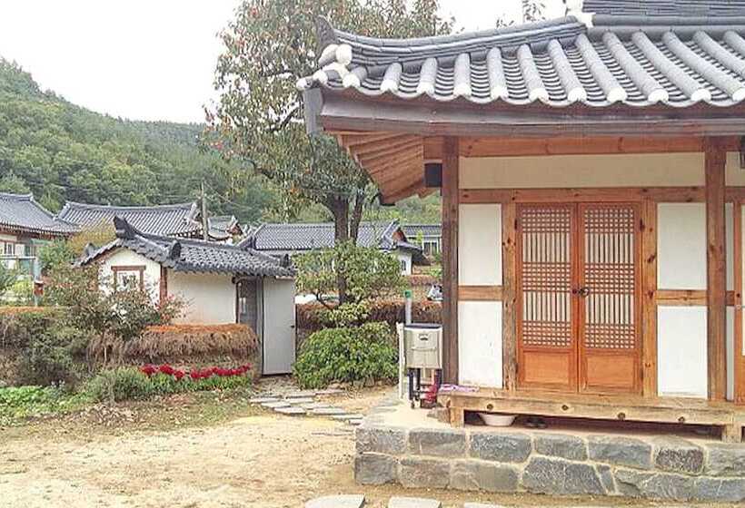 Majatalo Daegu Hwajeon Old House