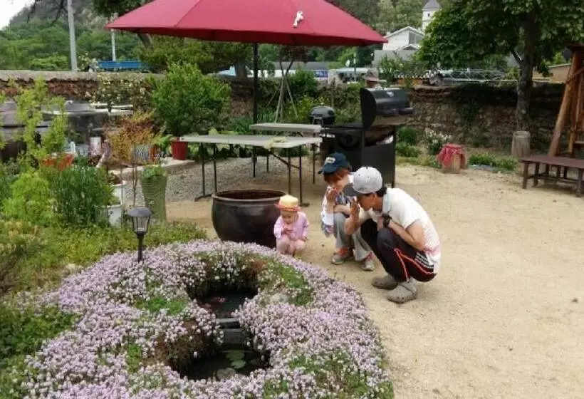 ペンション Daegu Hwajeon Old House