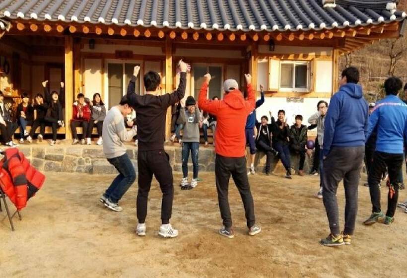 Majatalo Daegu Hwajeon Old House