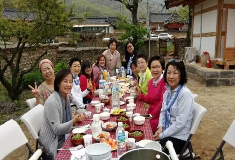 ペンション Daegu Hwajeon Old House