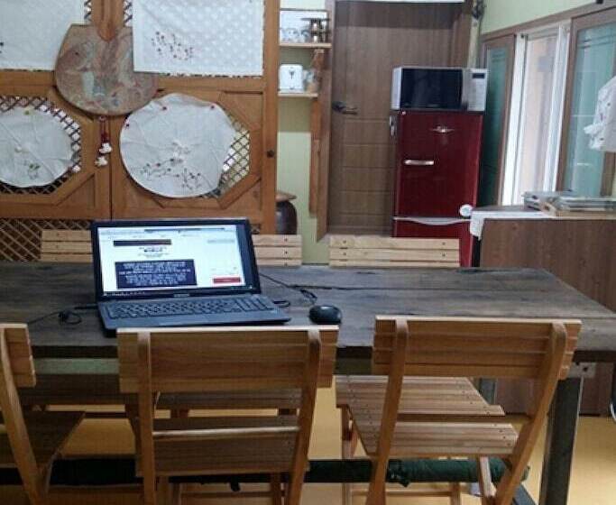 Majatalo Daegu Hwajeon Old House