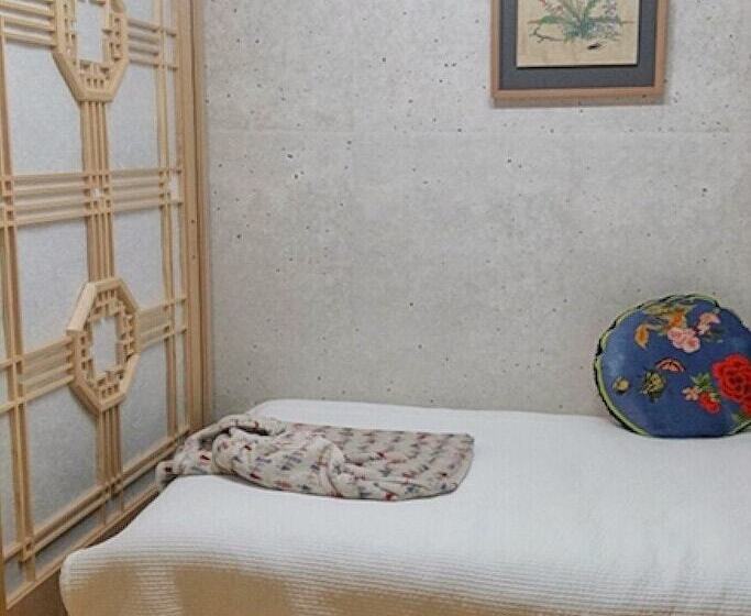 Majatalo Daegu Hwajeon Old House