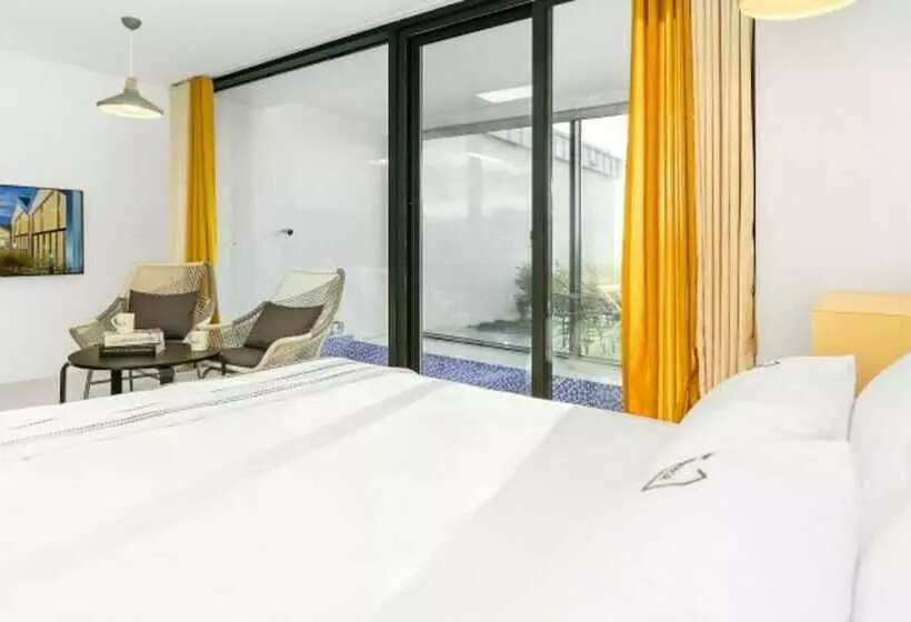 پانسیون Gyeongju May Breeze Pool Villa