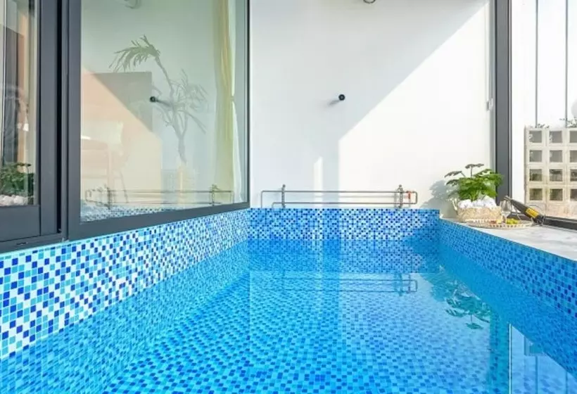 پانسیون Gyeongju May Breeze Pool Villa