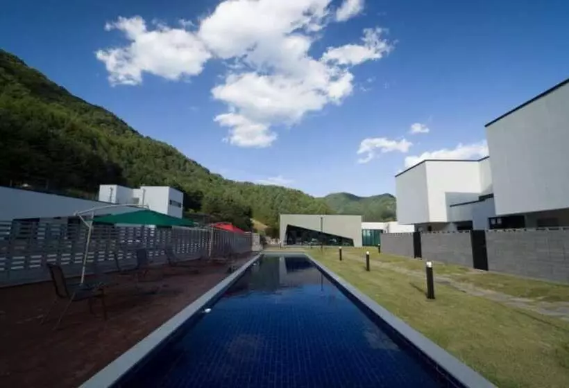 ペンション Hongcheon Uno House Pool Villa