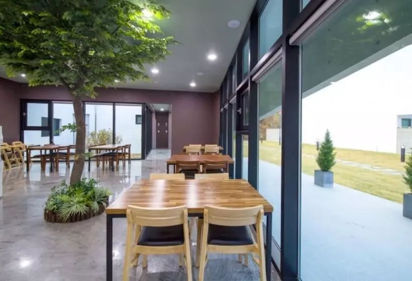 ペンション Hongcheon Uno House Pool Villa