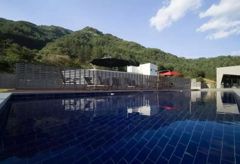 ペンション Hongcheon Uno House Pool Villa