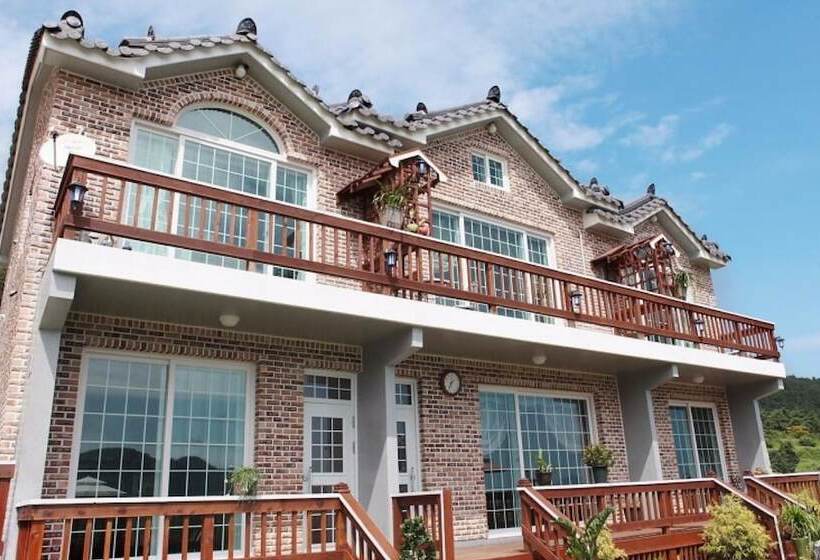 بنسيون Namhae Memory Plus Bed And Breakfast