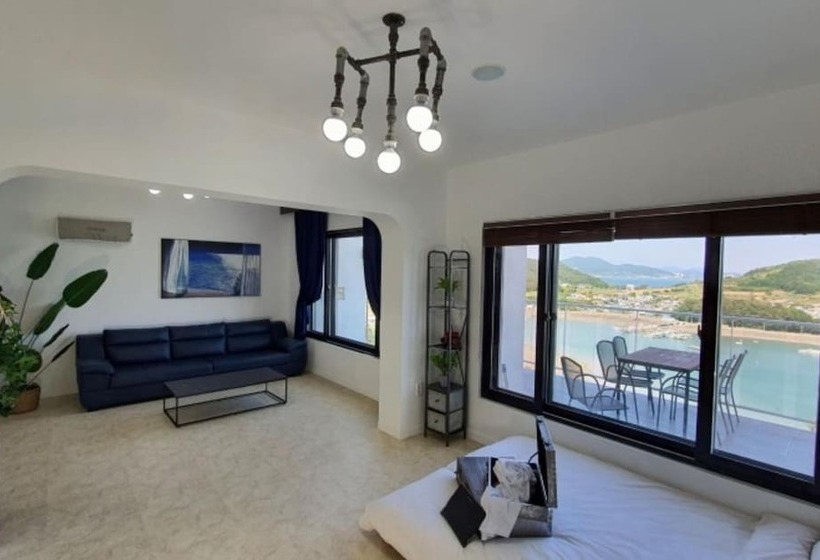 ペンション Yeosu Querencia Resort