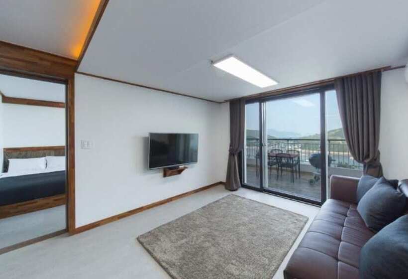 ペンション Yeosu Querencia Resort