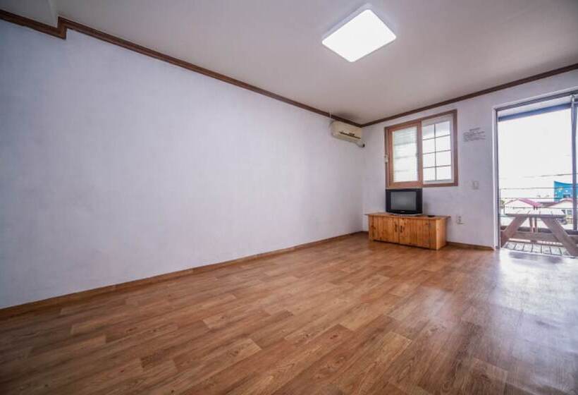 Pohang Rainbow Pension