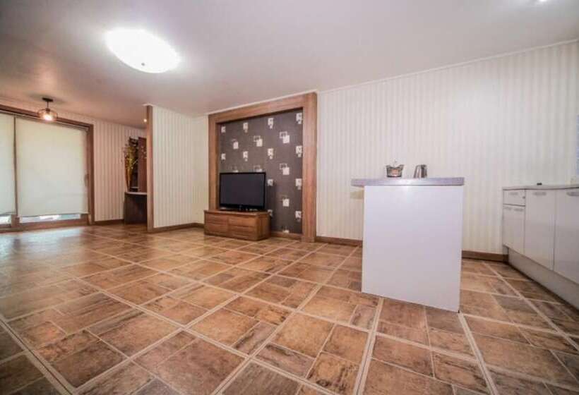 Pohang Rainbow Pension