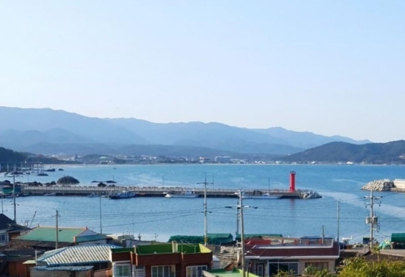 Pohang Sea And Bamboo Pension