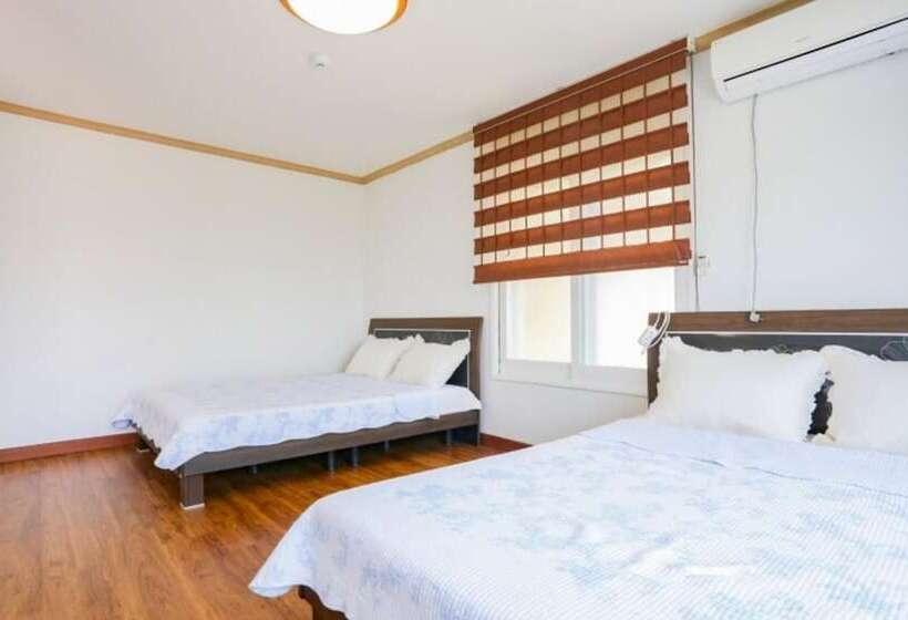 Seogwipo Bangulpungdengi Pension