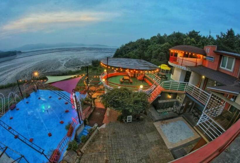 Seosan Solchang Pension