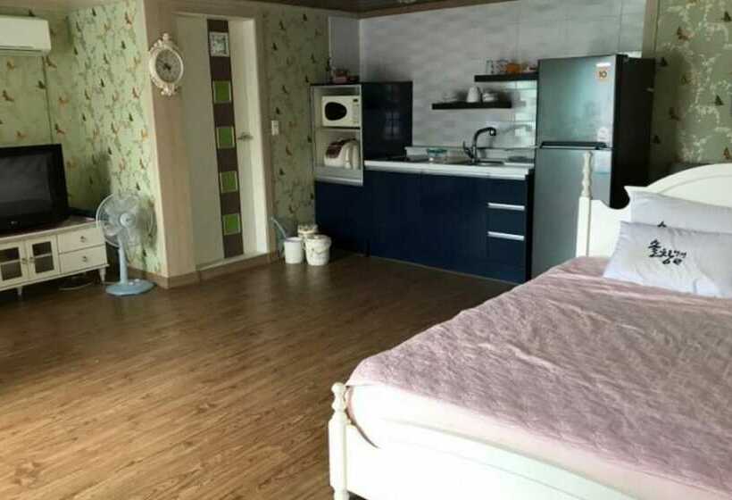 Seosan Solchang Pension