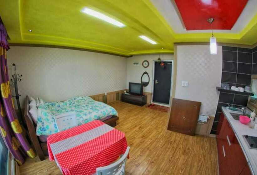 Seosan Solchang Pension