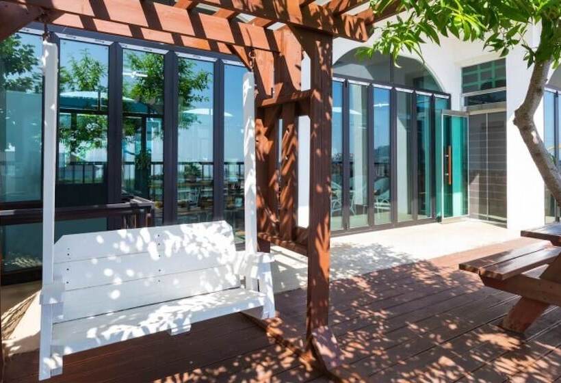 Taean Gold Hue Pension