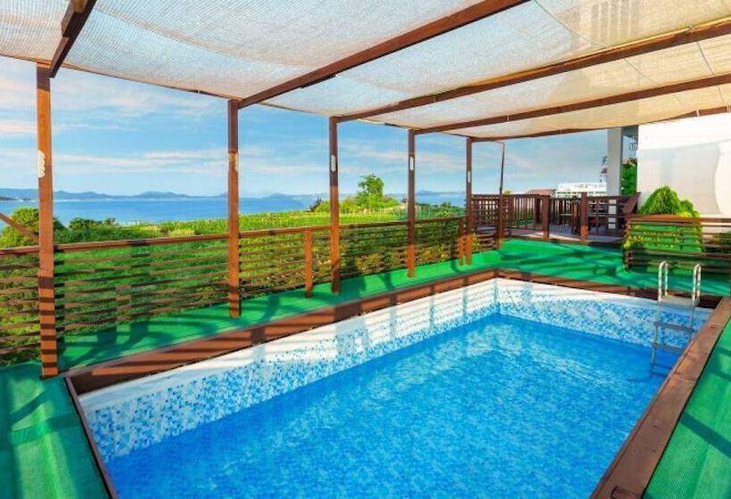 Taean Gold Hue Pension