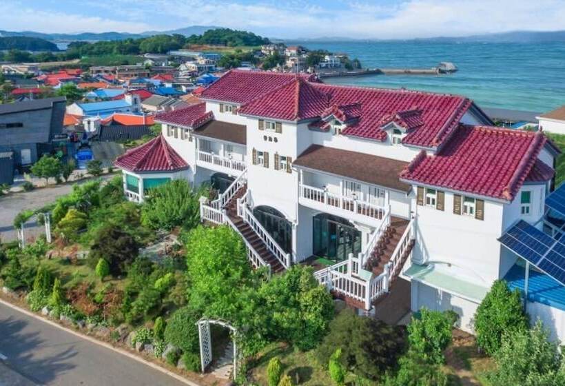 Taean Gold Hue Pension