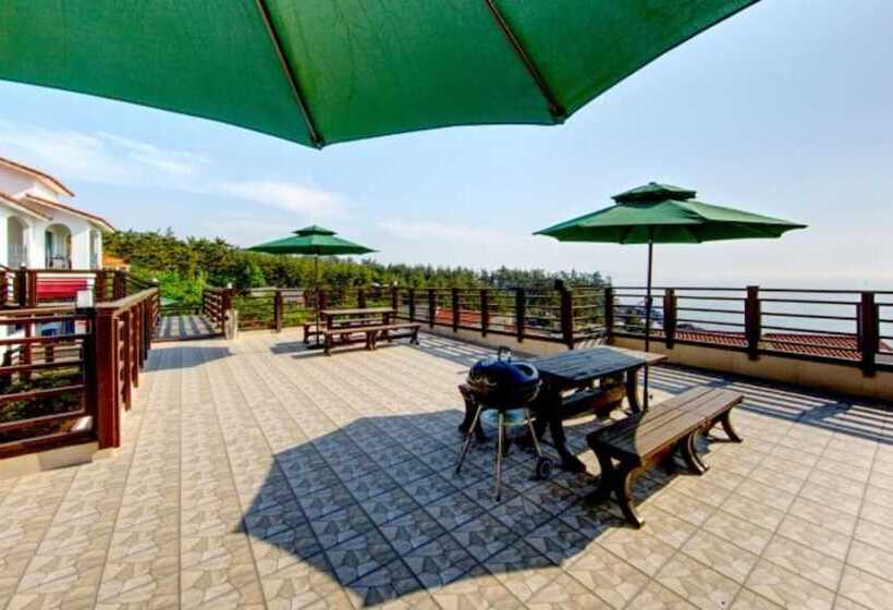 Taean Maison De Mer Pension