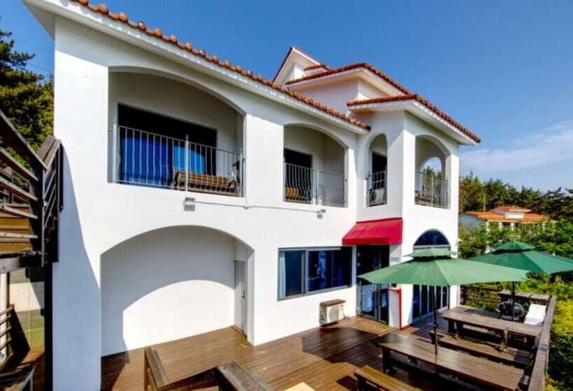 Taean Maison De Mer Pension