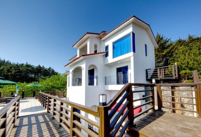 Taean Maison De Mer Pension