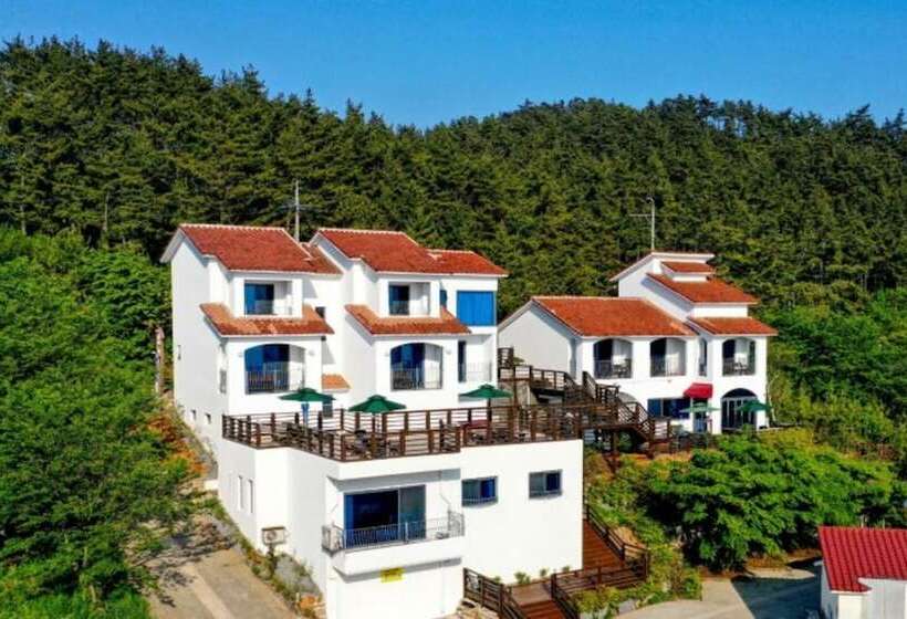 Taean Maison De Mer Pension