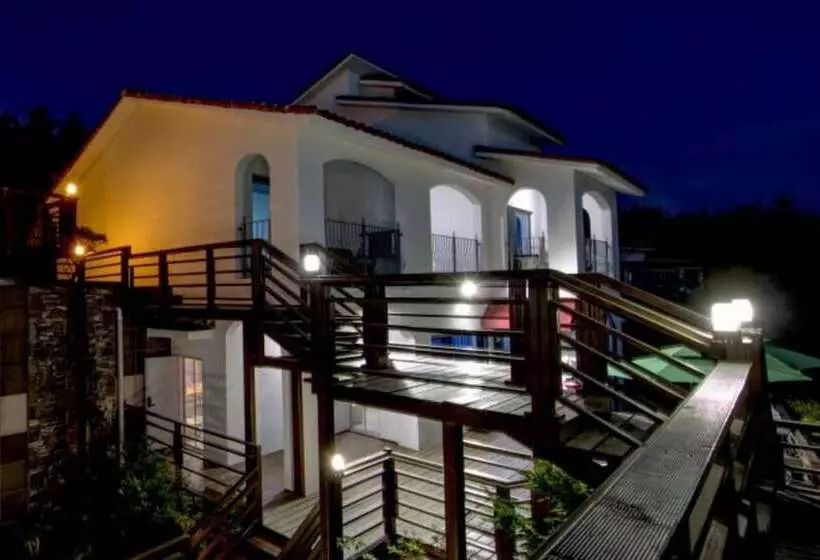 Taean Maison De Mer Pension
