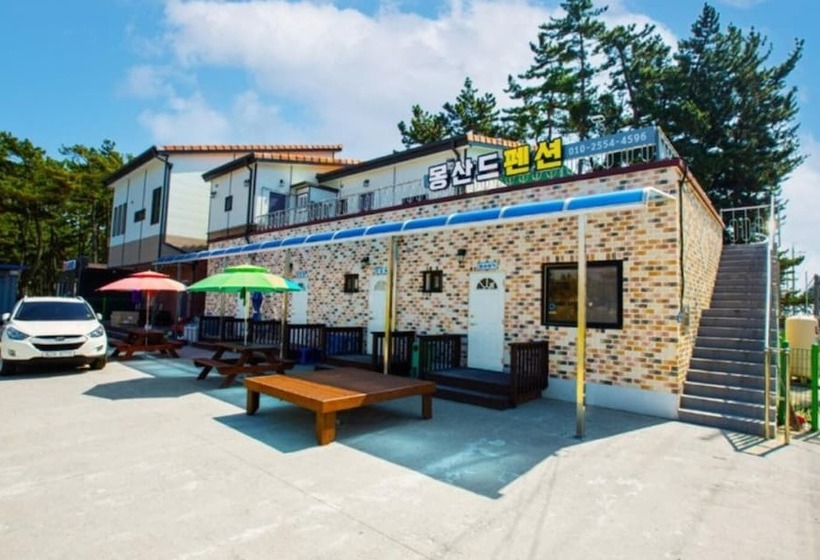 Taean Solbatgil Pension
