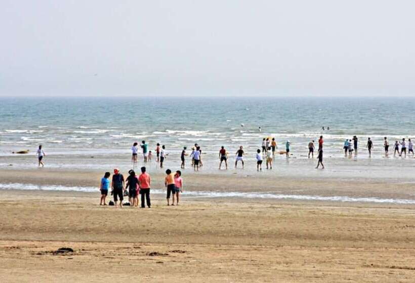 Taean Solbatgil Pension