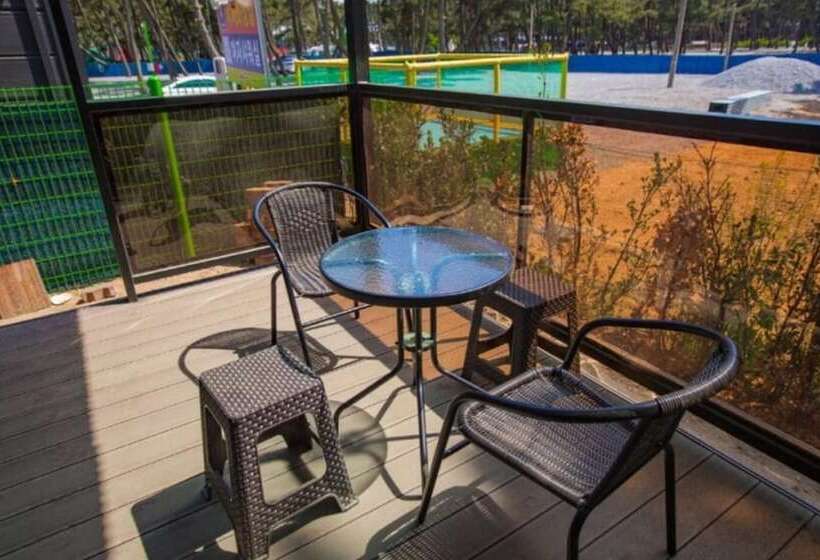 Taean Solbatgil Pension