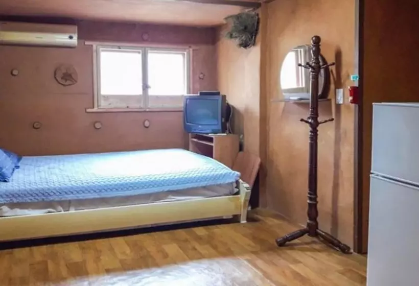 Taean Yeonpo Haibada Pension