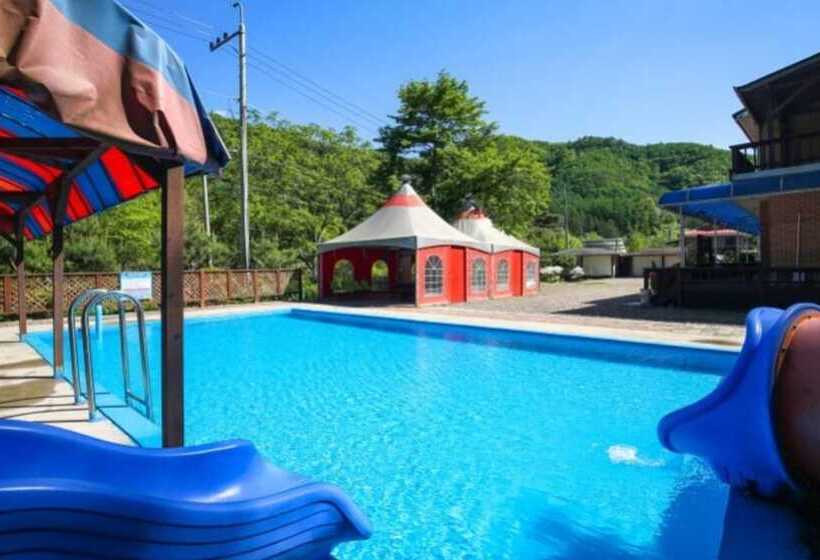 Yangpyeong Adeulbawi Pension