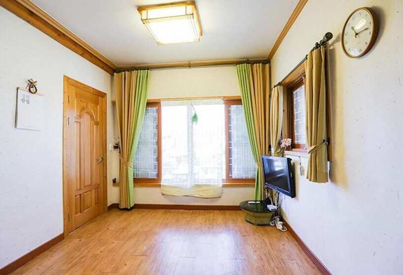 Yeonggwang Ogane Pension