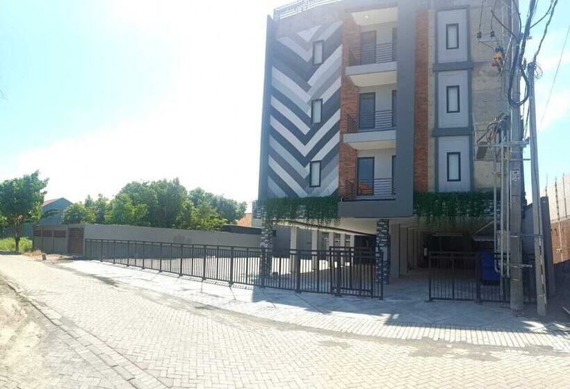 ユースホステル Djuragan Kamar Gunung Anyar