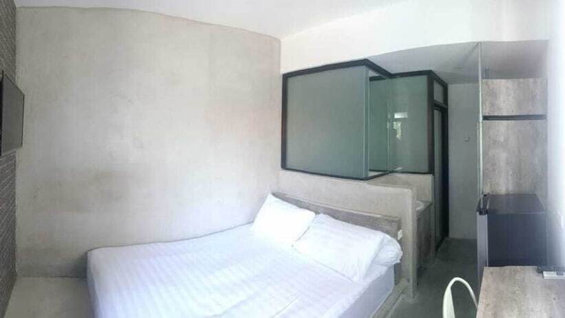 ユースホステル Djuragan Kamar Gunung Anyar