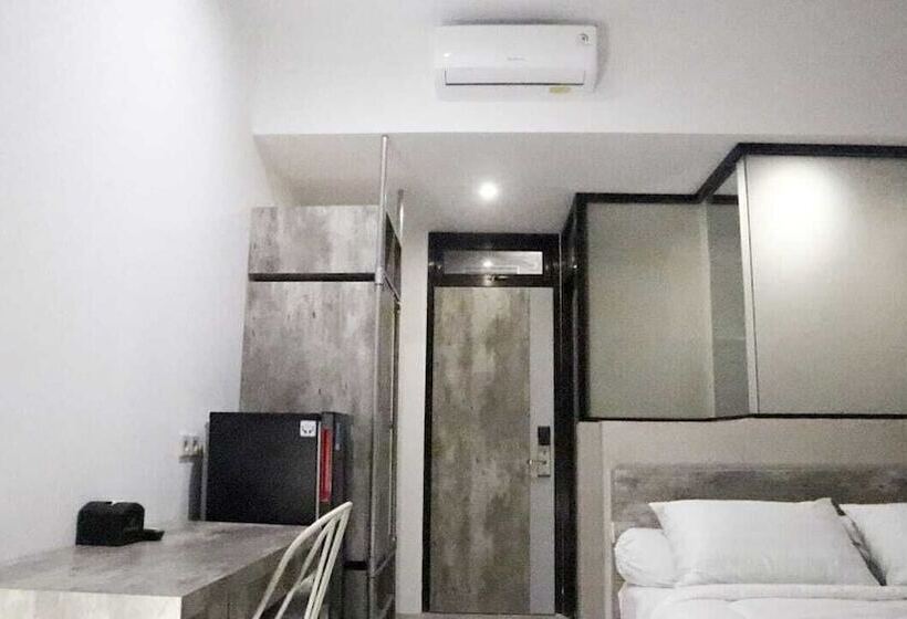 ユースホステル Djuragan Kamar Gunung Anyar