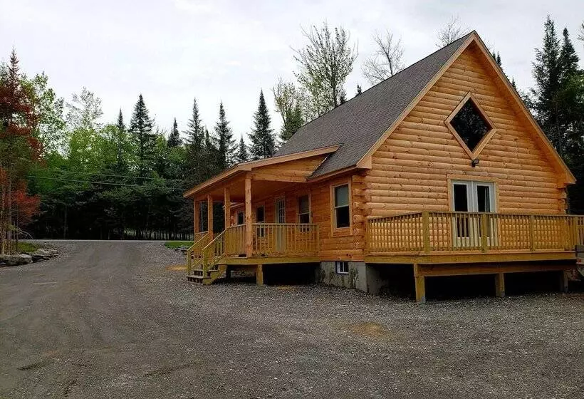 Back Lake Lodges Lazy Bear Cabin