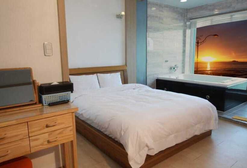 Goseong Daori Pension