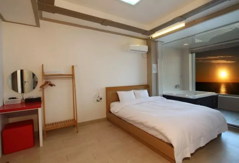 Goseong Daori Pension