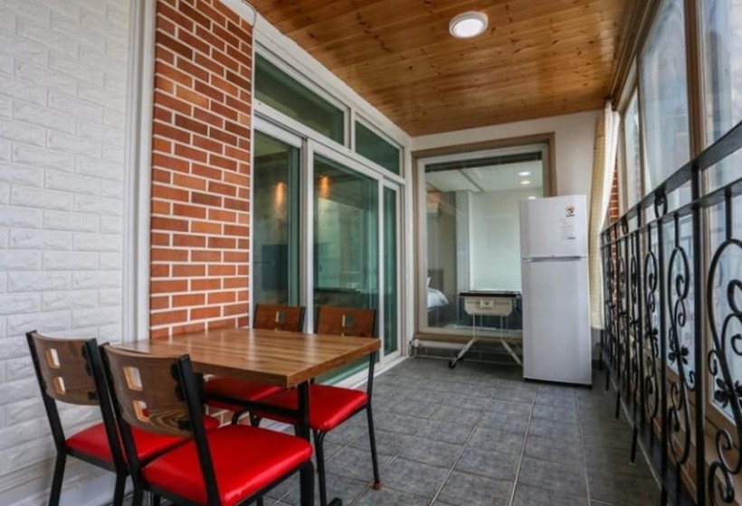 Goseong Daori Pension