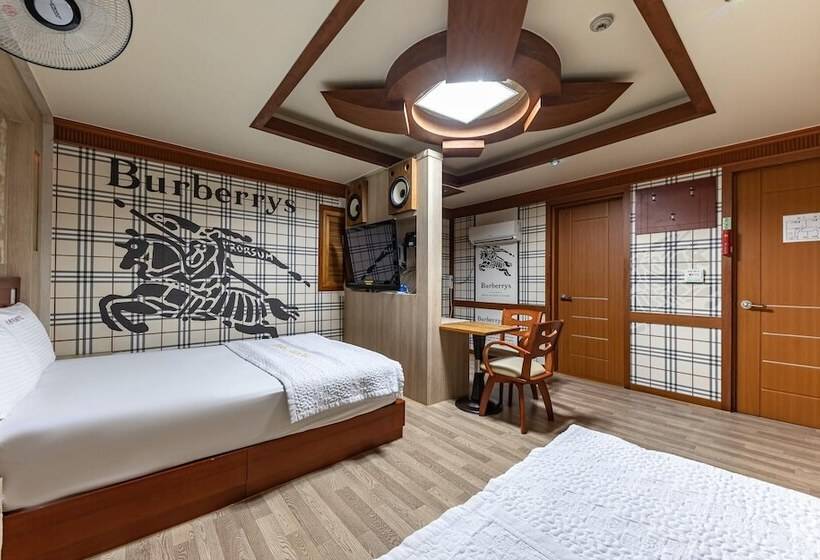 Gumi Wonpyeongdong Sponge Motel