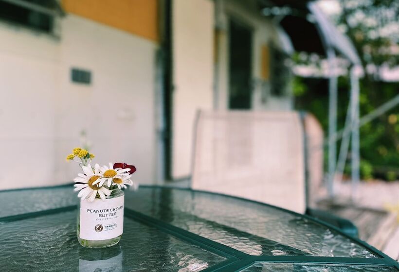 בית מלון כפרי Ags Trailer House Campground