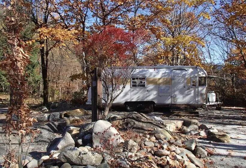 ホテル Ags Trailer House Campground
